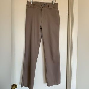 Lee ladies taupe pants size 8.